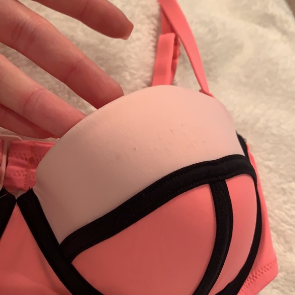 Victoria’s Secret “The Flirt Bandeau” - Picture 5 of 14